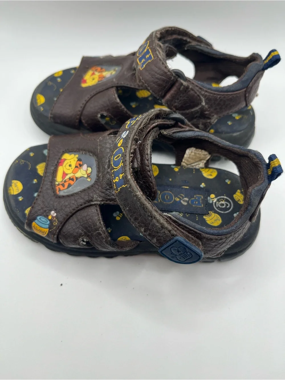 Vintage Disney Winnie the Pooh Tigger Brown Leather Sandals Toddler Size 6 Y2K